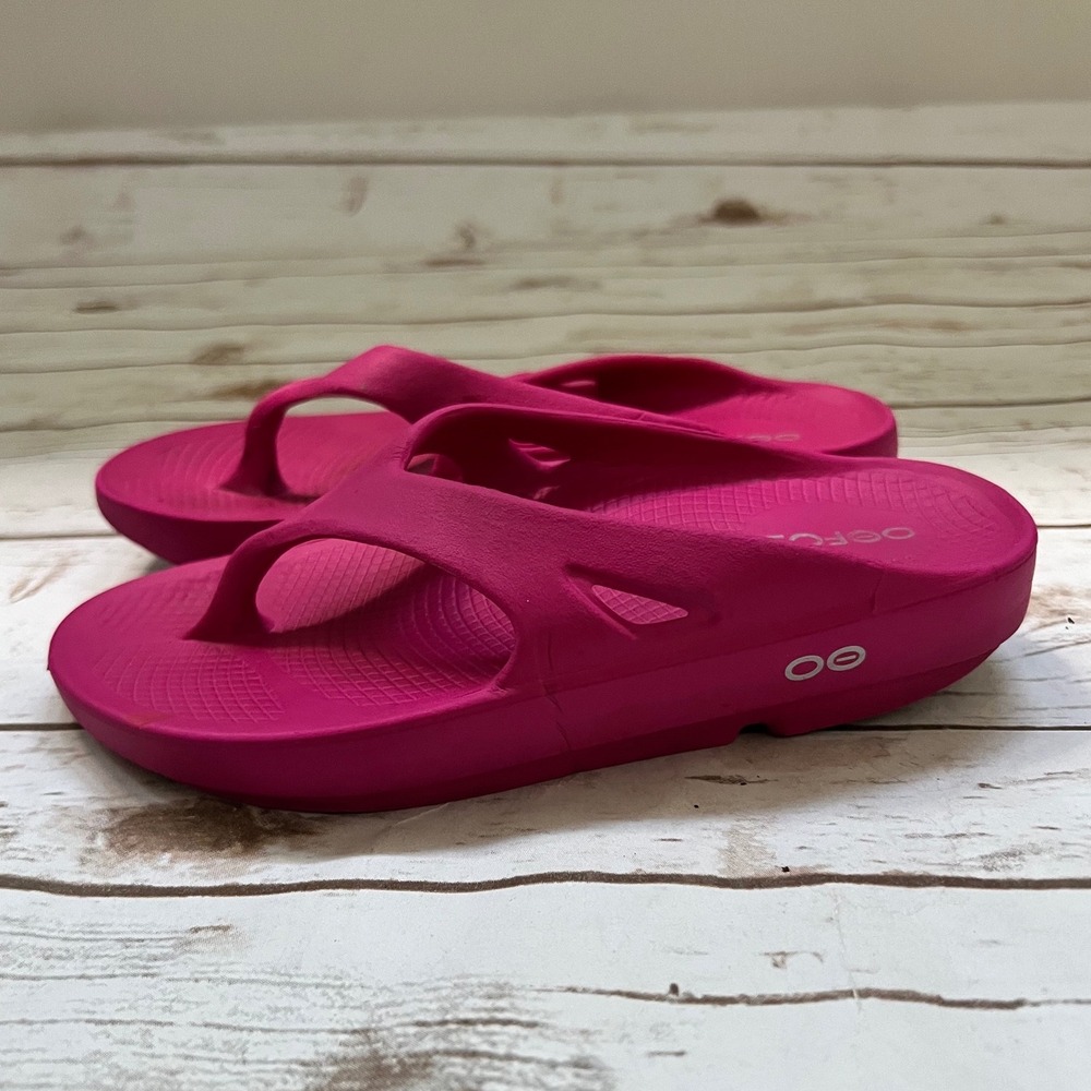 OOFOS OOriginal Recovery Sandals Pink Thong Flip Flops Women 5 Men 4